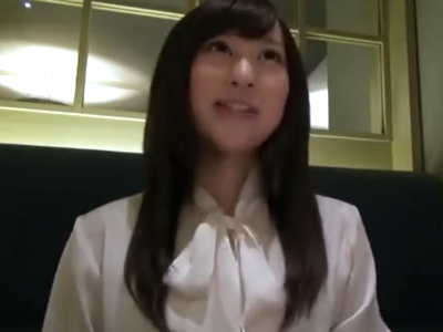 美人過ぎる人妻降臨！！！旦那とは10歳以上離れた欲求不満妻がイキ乱れ